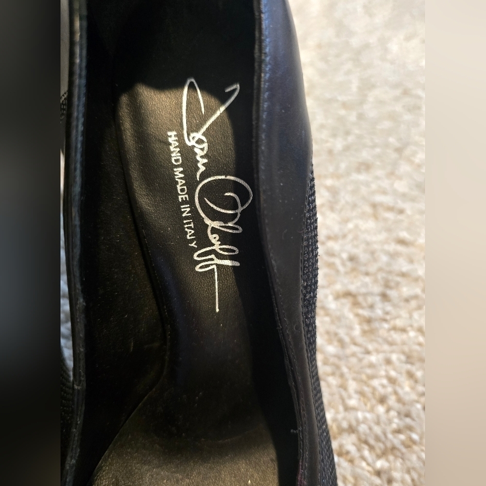 Joan Oloff Gorgeous Black Heel - Picture 2 of 10